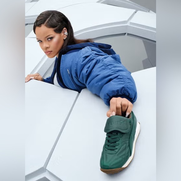 New Puma Avanti L Rihanna Fenty Dark Myrtle Logo Debossed Low-Top Sneake…